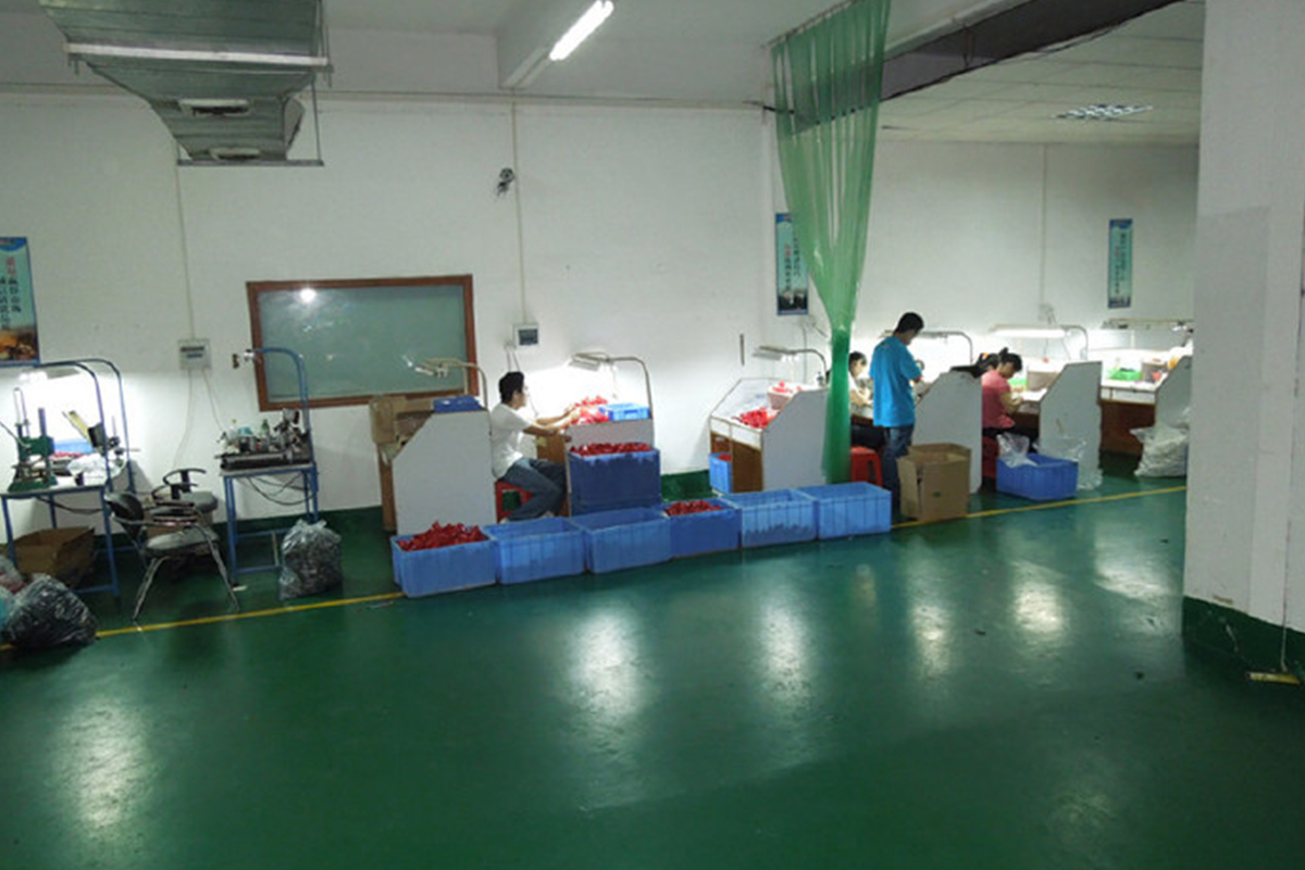 產(chǎn)品包裝車間一角